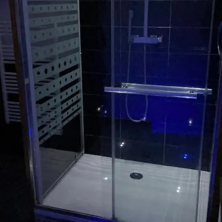 Paradis Piscine Privee Sans Vis A Vis Et * Vendres